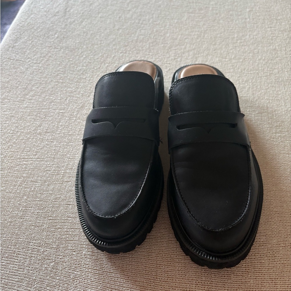 Blonde Leather Water Resistance Lugsole  Slides